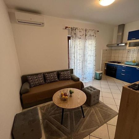 Guest House Karevic Хвар Екстериор снимка