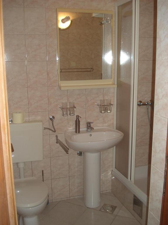 Guest House Karevic Хвар Стая снимка